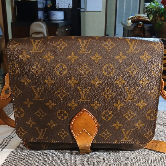 Louis Vuitton Monogram Brown Crossbody Bag - Picture 1 of 15